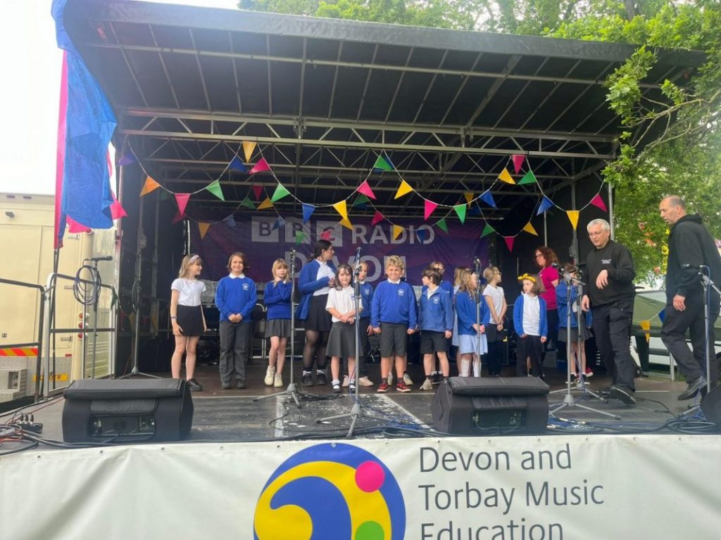 Choir Sing at The Devon County Show